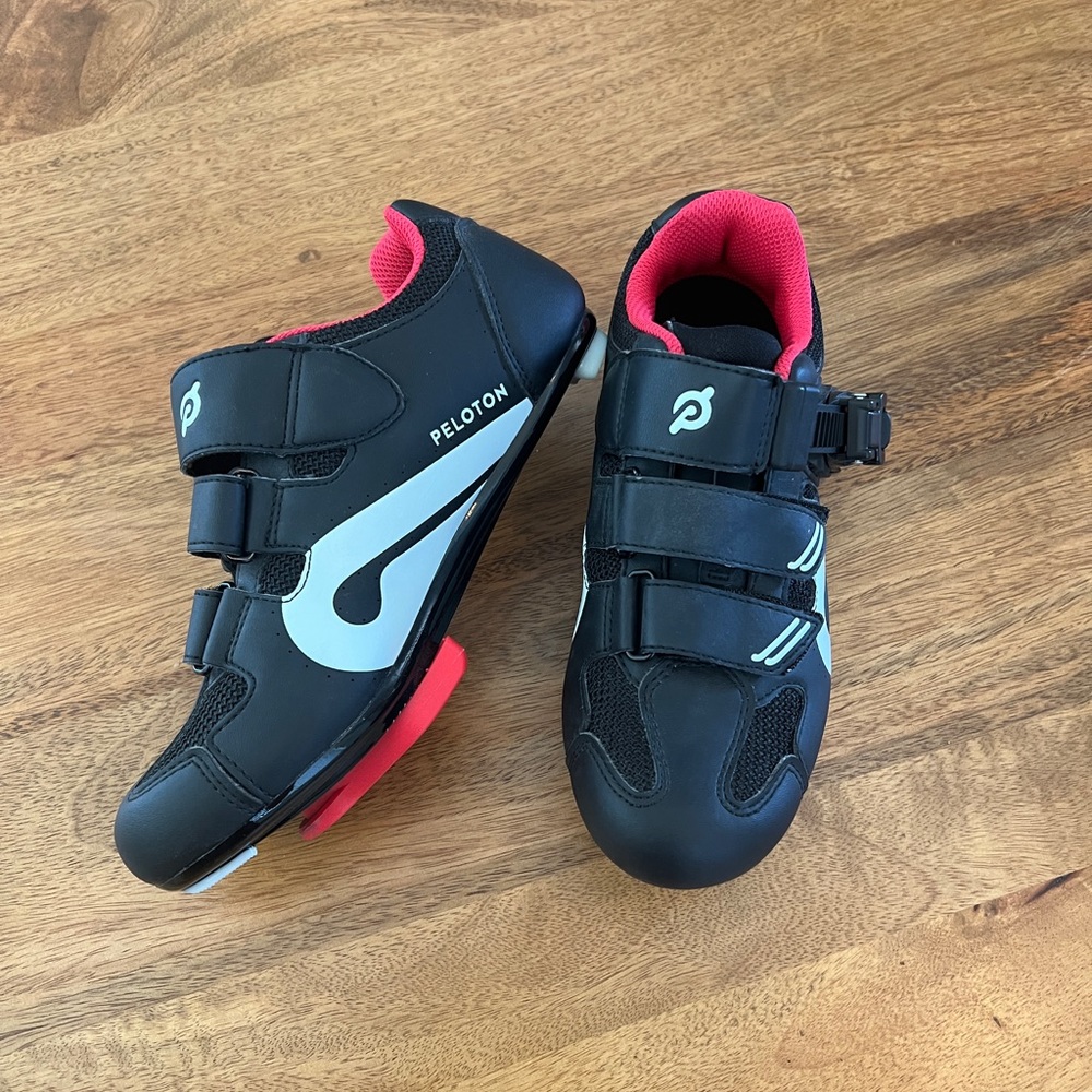 Peloton Cycling Shoes Size 36 - Women 5